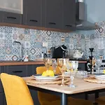 Skyline Retreat By Skanderbeg Tirana