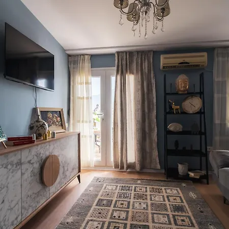 Skyline Retreat By Skanderbeg Apartamento *