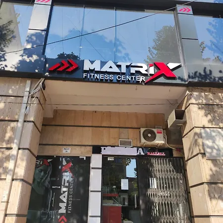 The Cloud Lägenhet Tirana